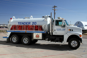 Tender 220 2002 Sterling 3400 gallon water tank, vacuum pump.